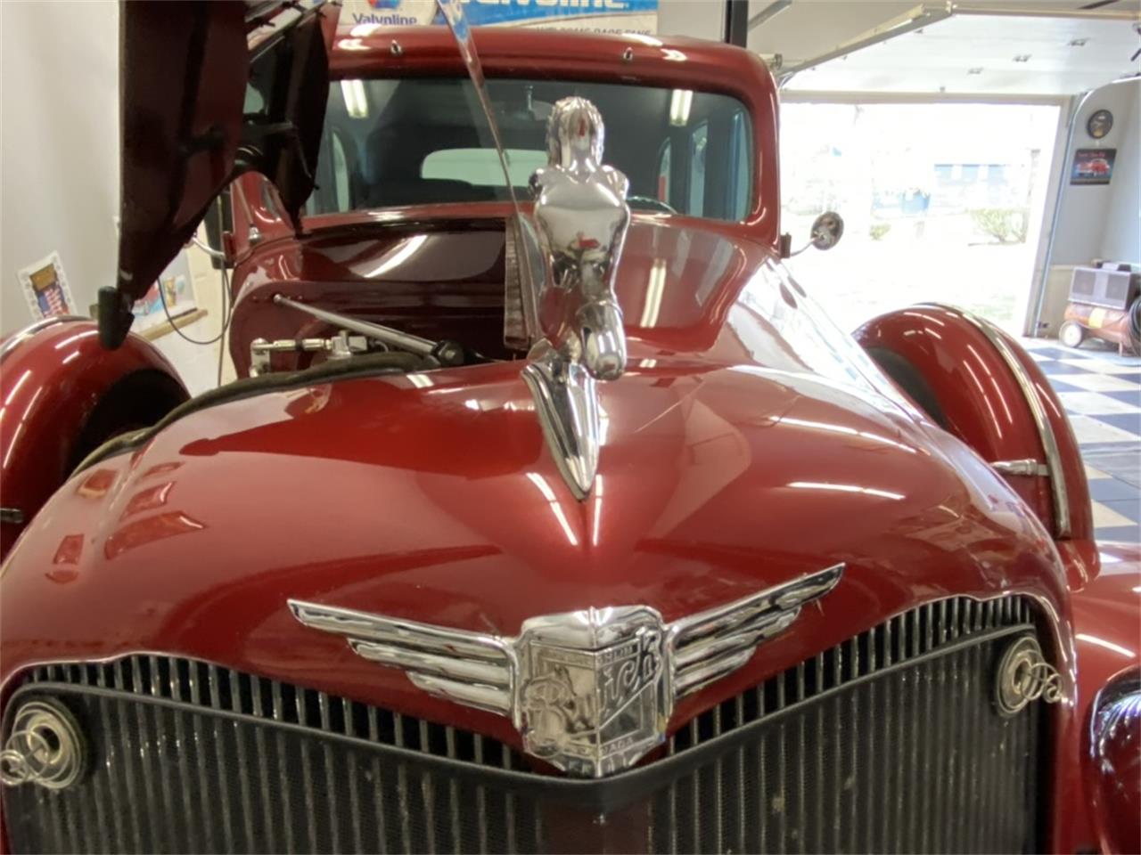 Buick-50-1934-Red-Gray-12
