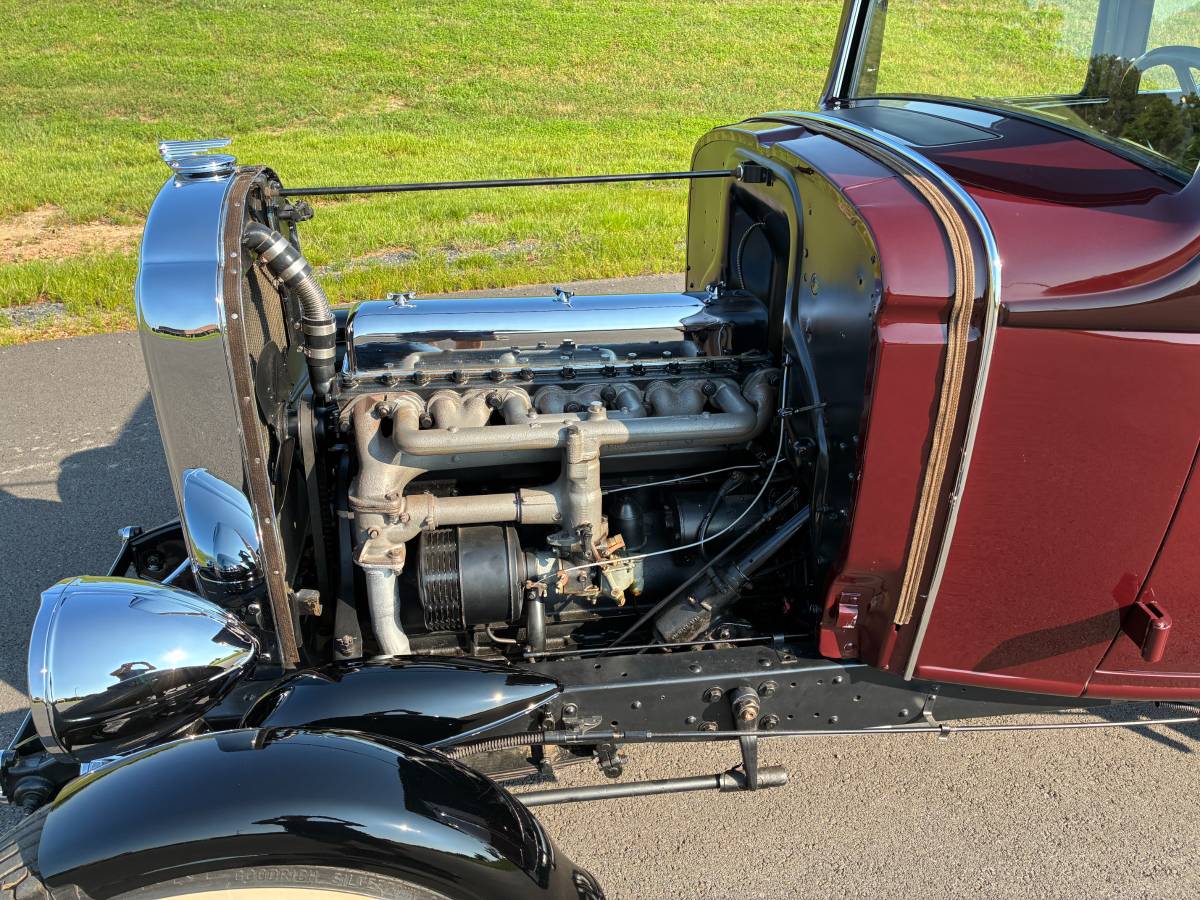 Buick-56s-coupe-1932-custom-18