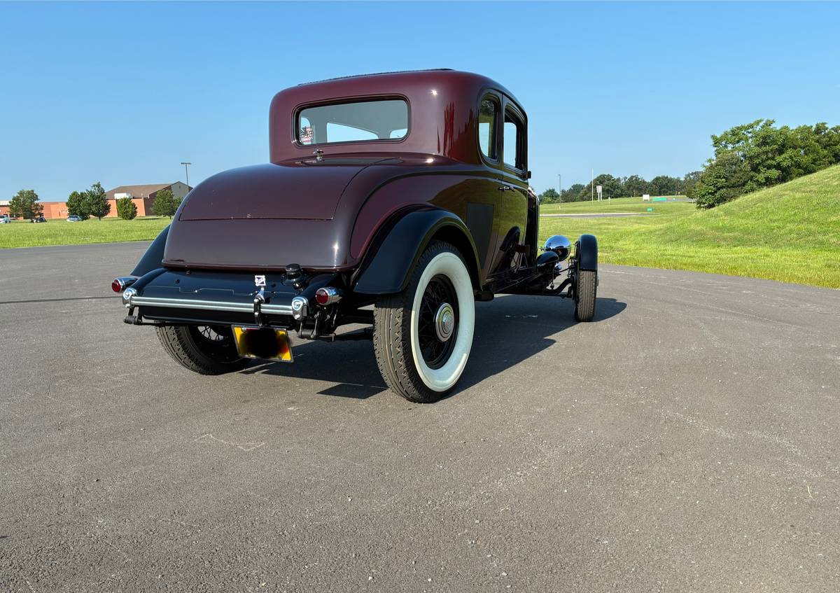 Buick-56s-coupe-1932-custom-7