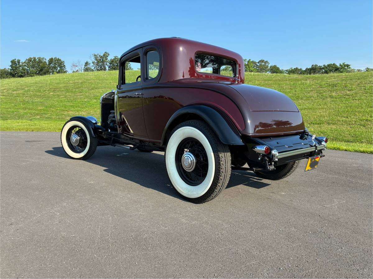 Buick-56s-coupe-1932-custom-8