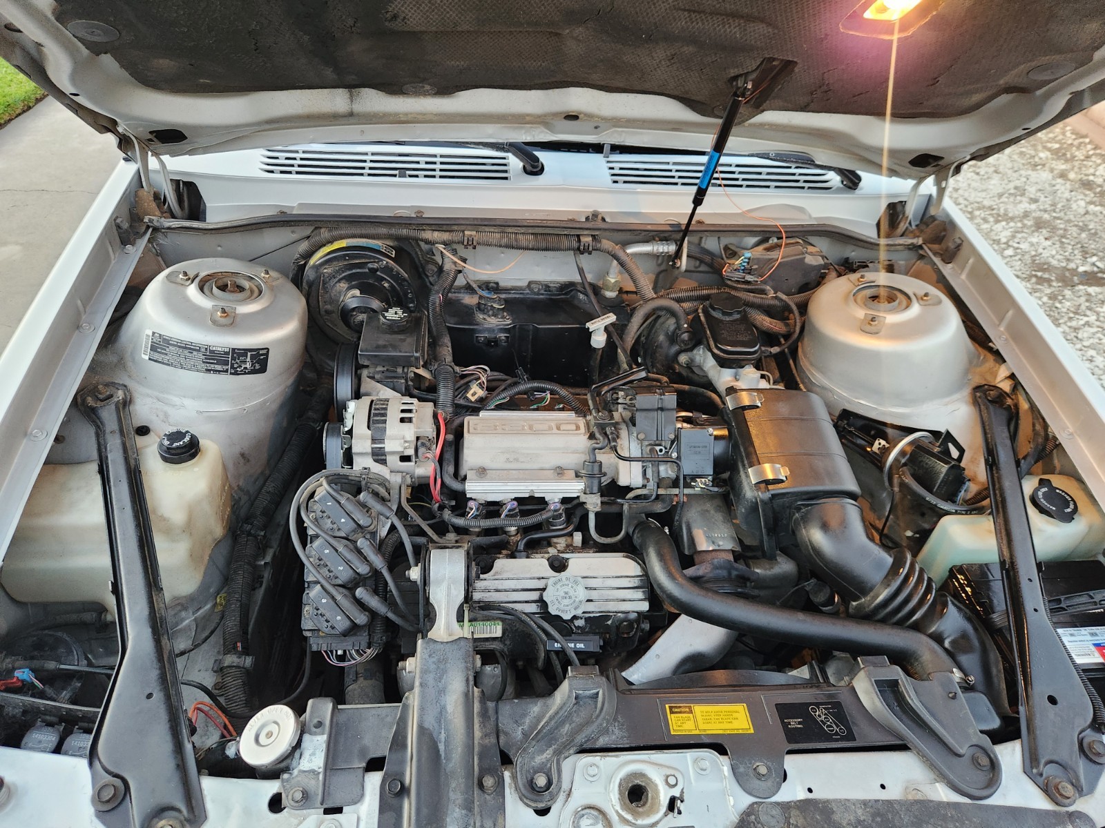 Buick-Century-1991-Sedan-10