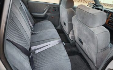 Buick-Century-1991-Sedan-15