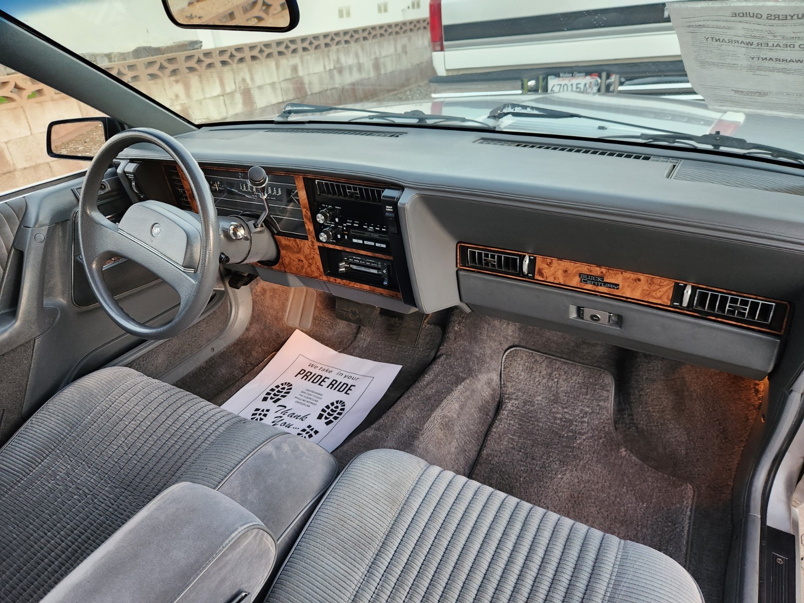 Buick-Century-1991-Sedan-17