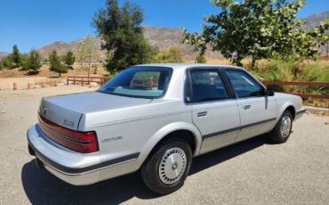 Buick-Century-1991-Sedan-2