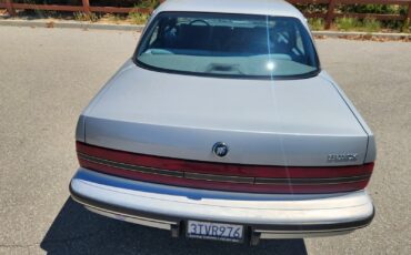 Buick-Century-1991-Sedan-3