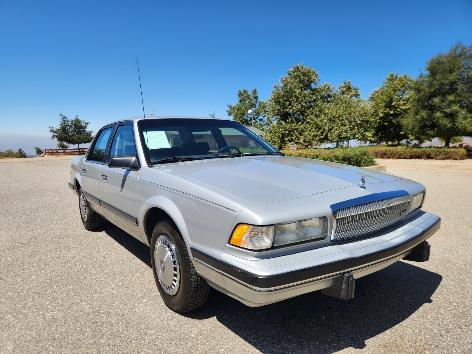 Buick-Century-1991-Sedan-5