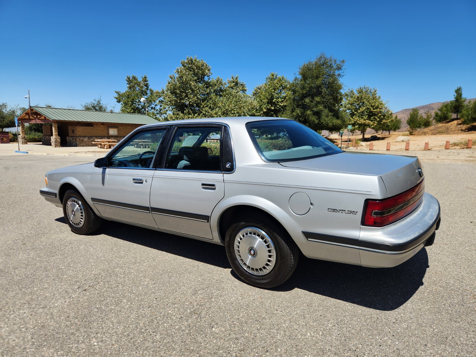 Buick-Century-1991-Sedan-6