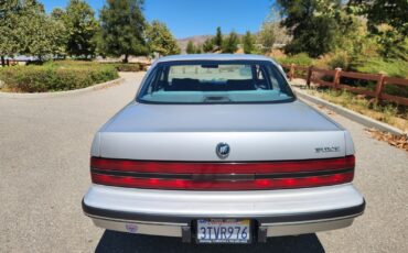 Buick-Century-1991-Sedan-8