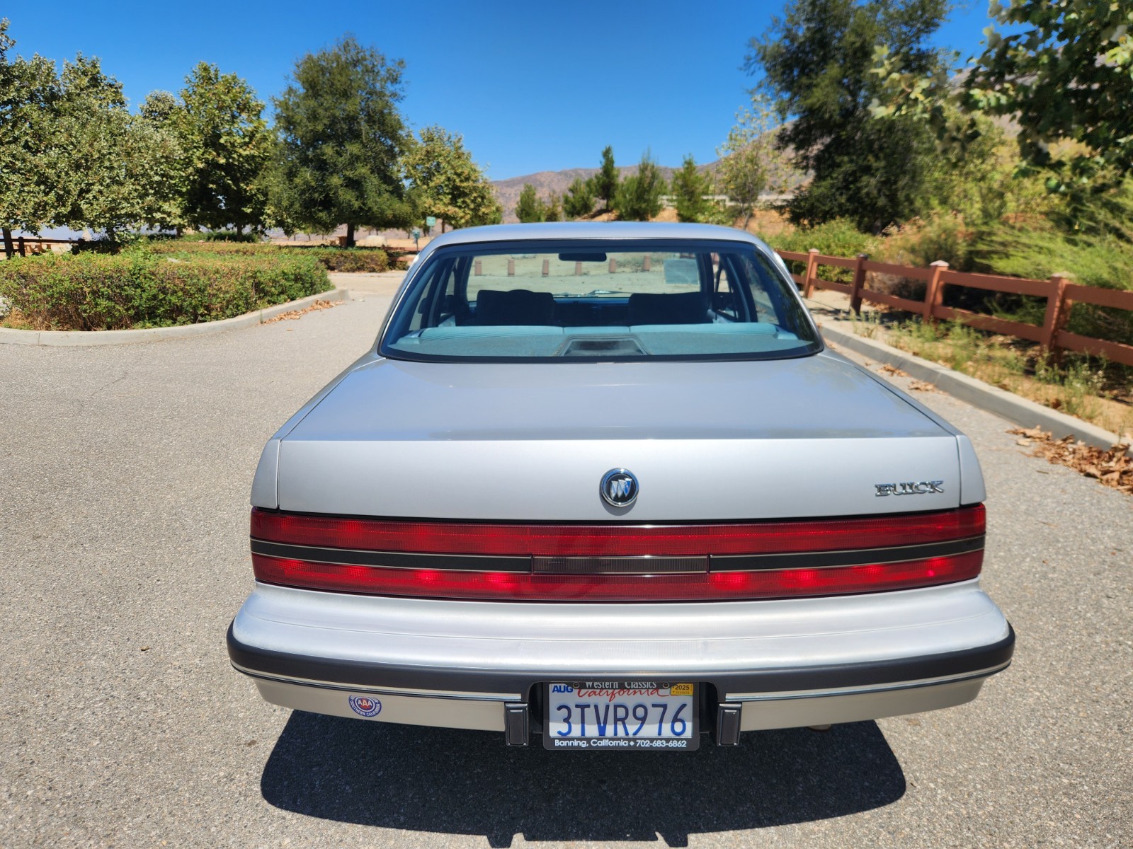 Buick-Century-1991-Sedan-8