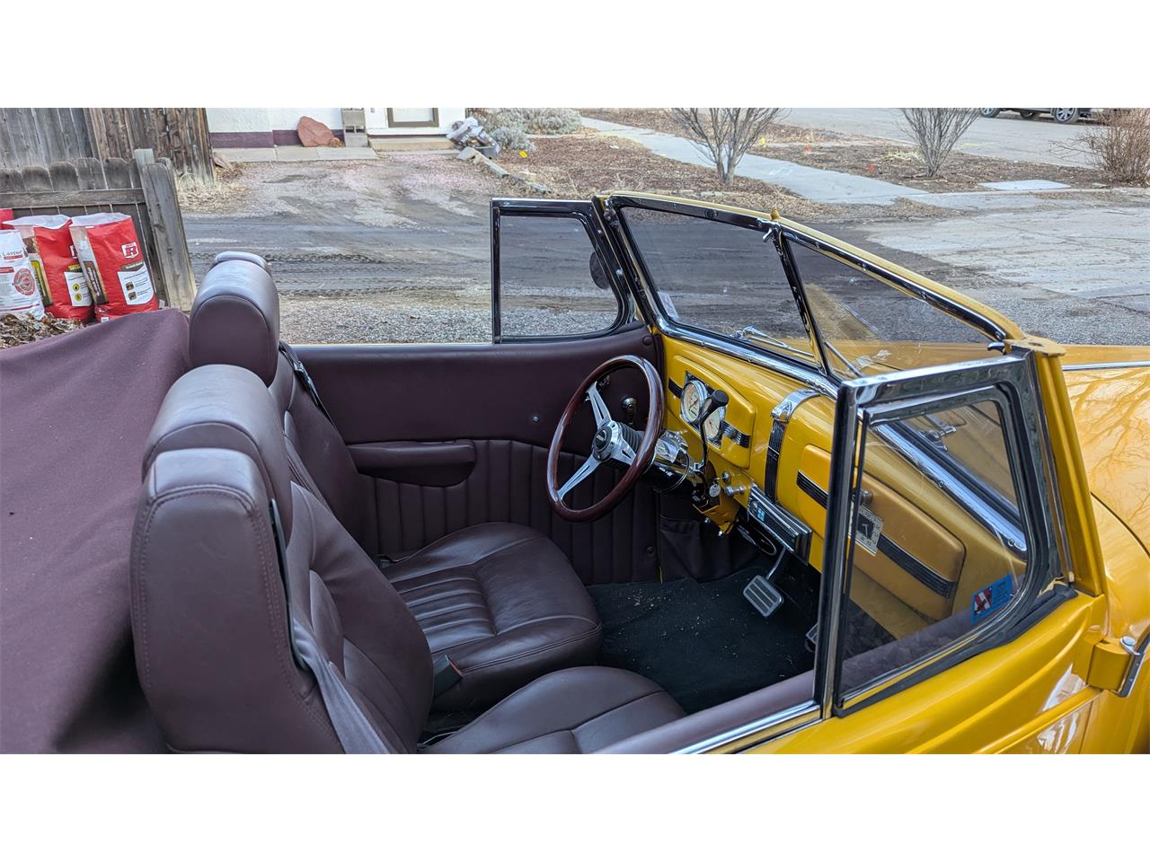 Buick-Convertible-1936-Gold-Plum-11