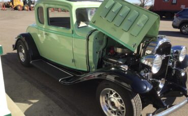 Buick-Coupe-1932-2-tone-light-green-grey-7