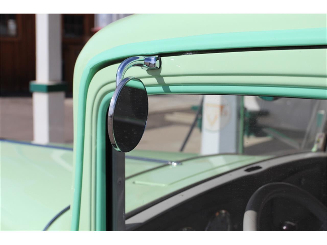 Buick-Coupe-1932-2-tone-light-green-grey-8