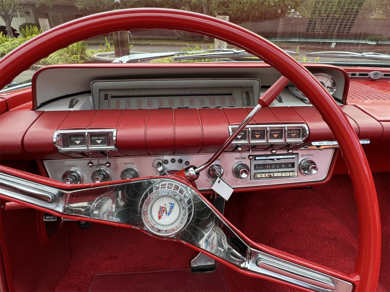 Buick-Electra-225-1960-Black-Red-10
