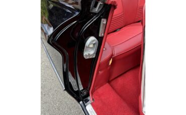 Buick-Electra-225-1960-Black-Red-12