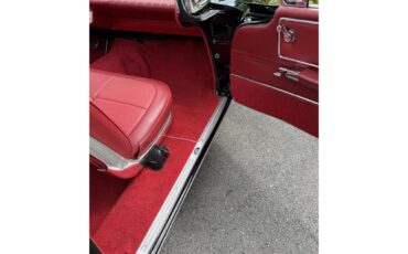 Buick-Electra-225-1960-Black-Red-14