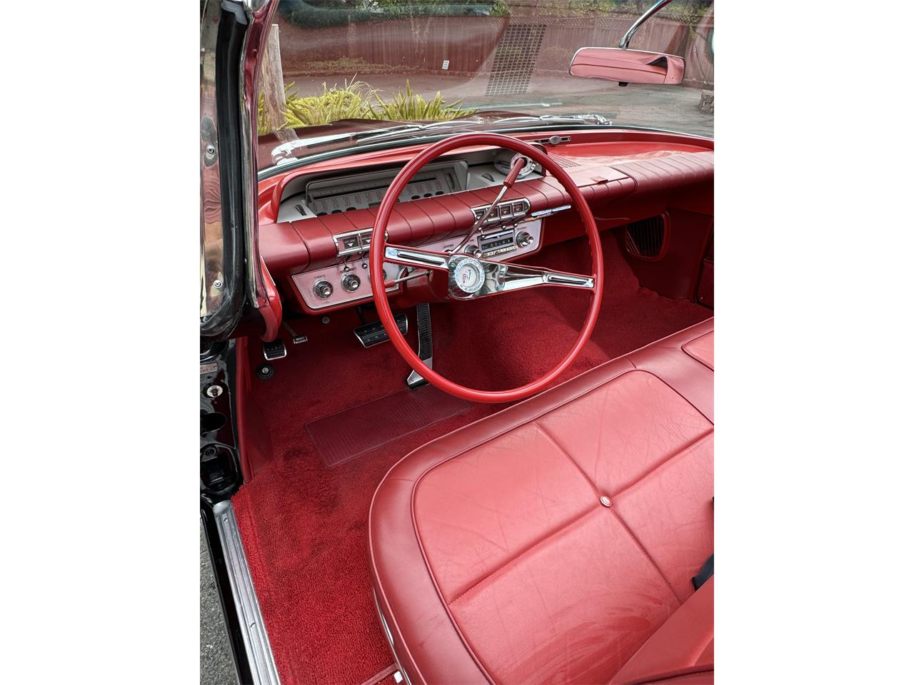 Buick-Electra-225-1960-Black-Red-9