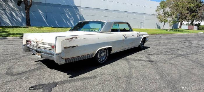 Buick-Electra-225-1963-Two-Tone-11