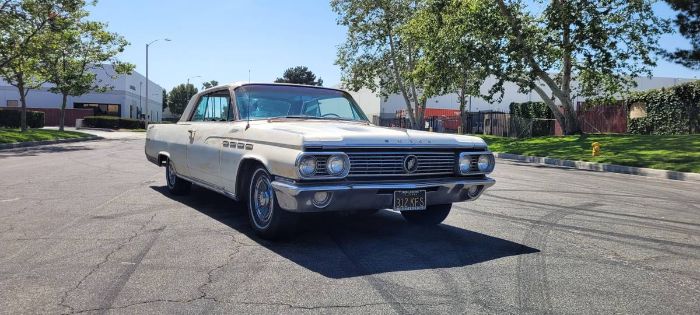Buick-Electra-225-1963-Two-Tone-13