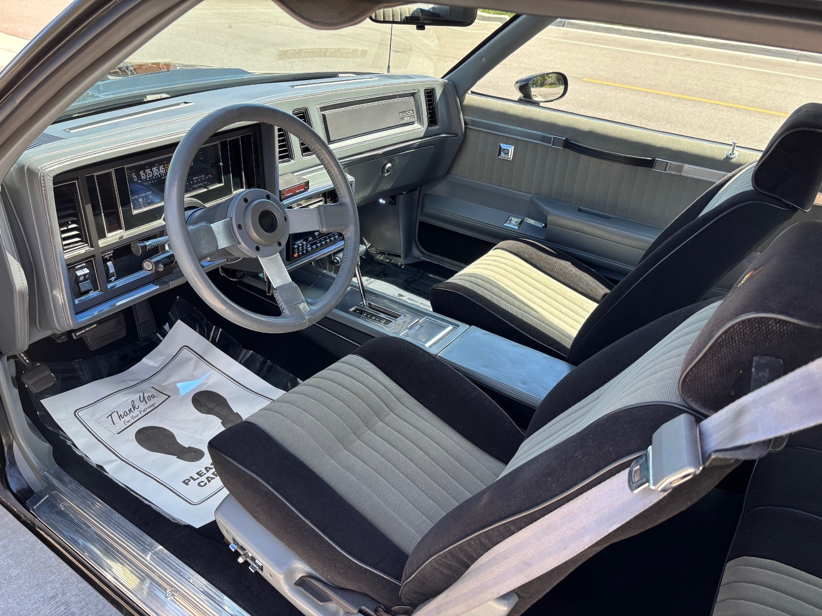 Buick-Grand-National-1986-Coupe-14