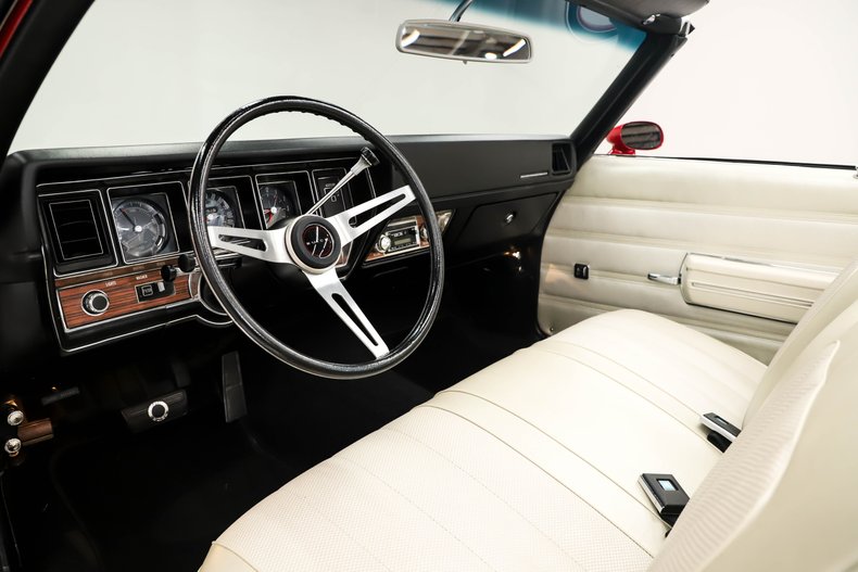 Buick-Gs-1970-Fire-Red-Ivory-1