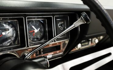 Buick-Gs-1970-Fire-Red-Ivory-12