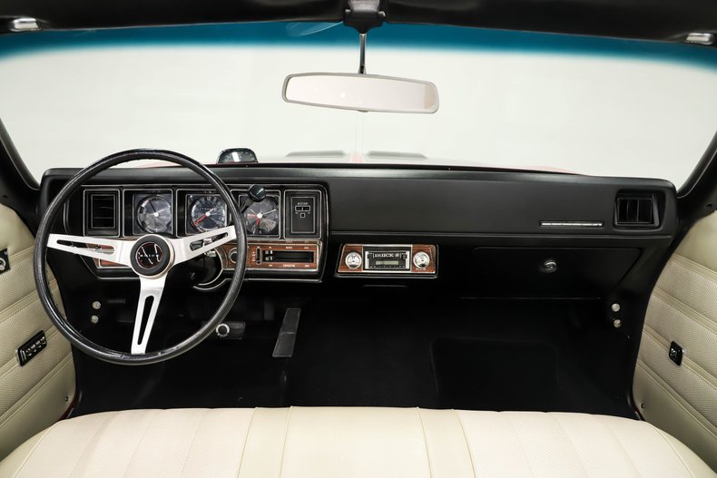 Buick-Gs-1970-Fire-Red-Ivory-36