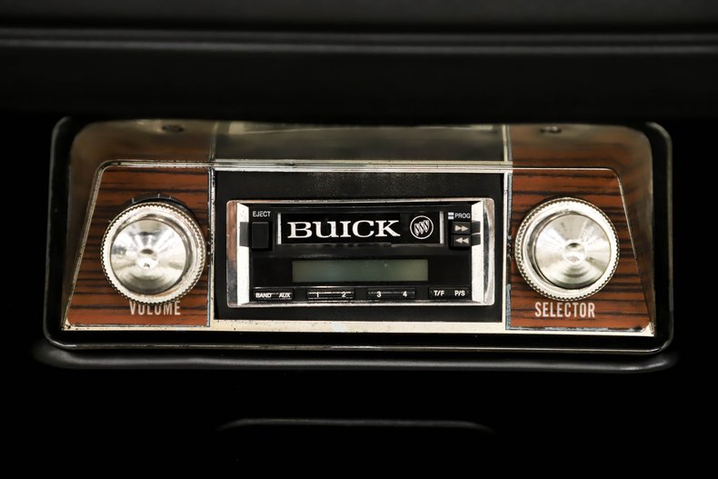 Buick-Gs-1970-Fire-Red-Ivory-37