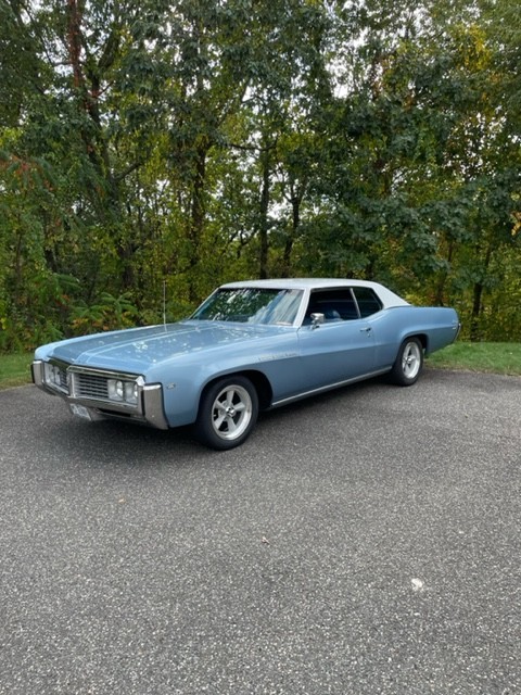 Buick-LeSabre-1969-Coupe-1