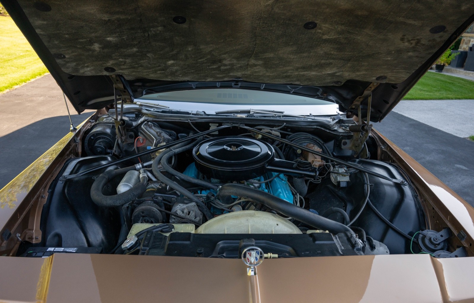 Buick-LeSabre-1976-Coupe-6