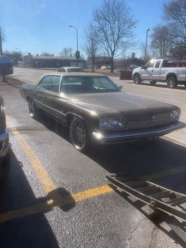 Buick-Lesabre-1973-Brown