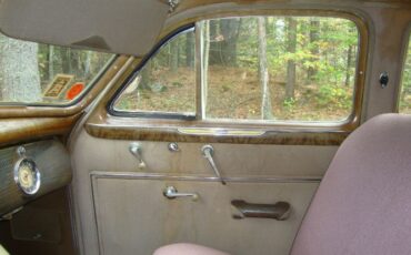 Buick-Other-1940-GrayWhite-10