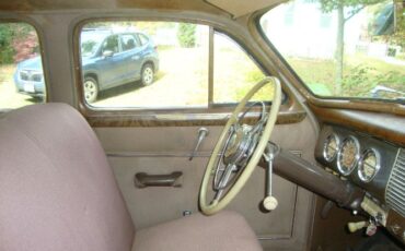Buick-Other-1940-GrayWhite-11