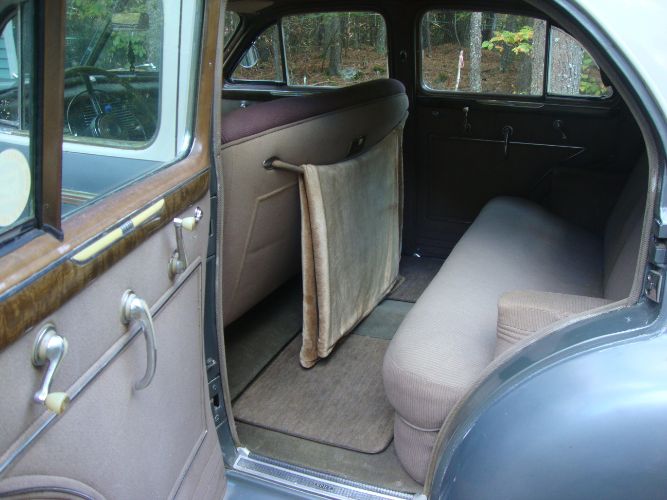 Buick-Other-1940-GrayWhite-4