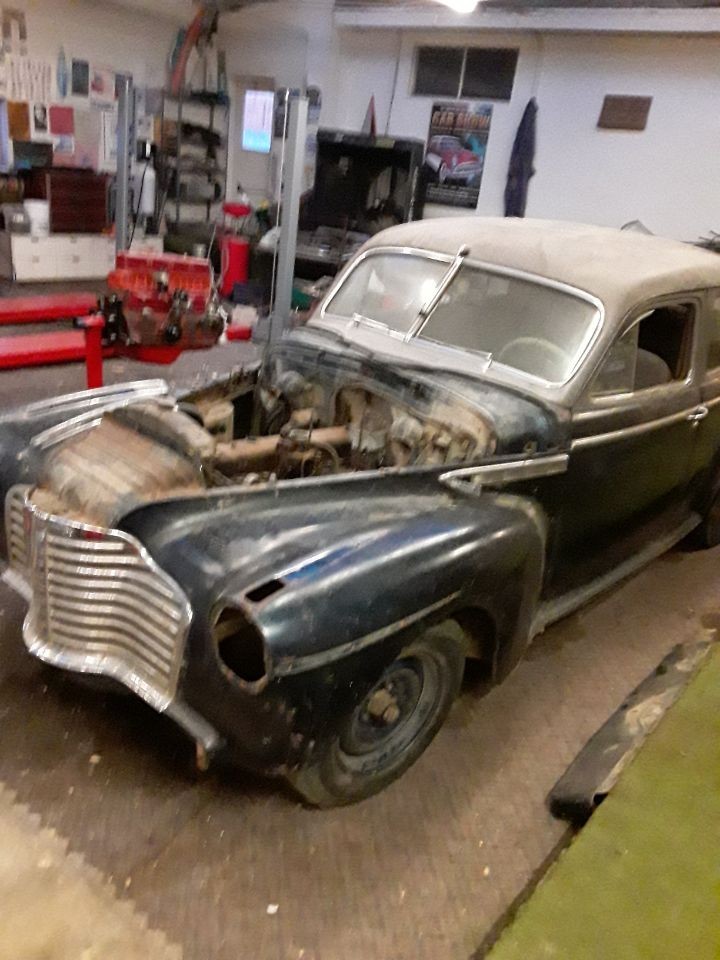 Buick-Other-1941-Sedan-2