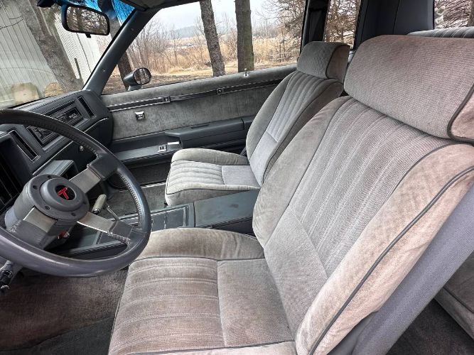 Buick-Regal-1987-12