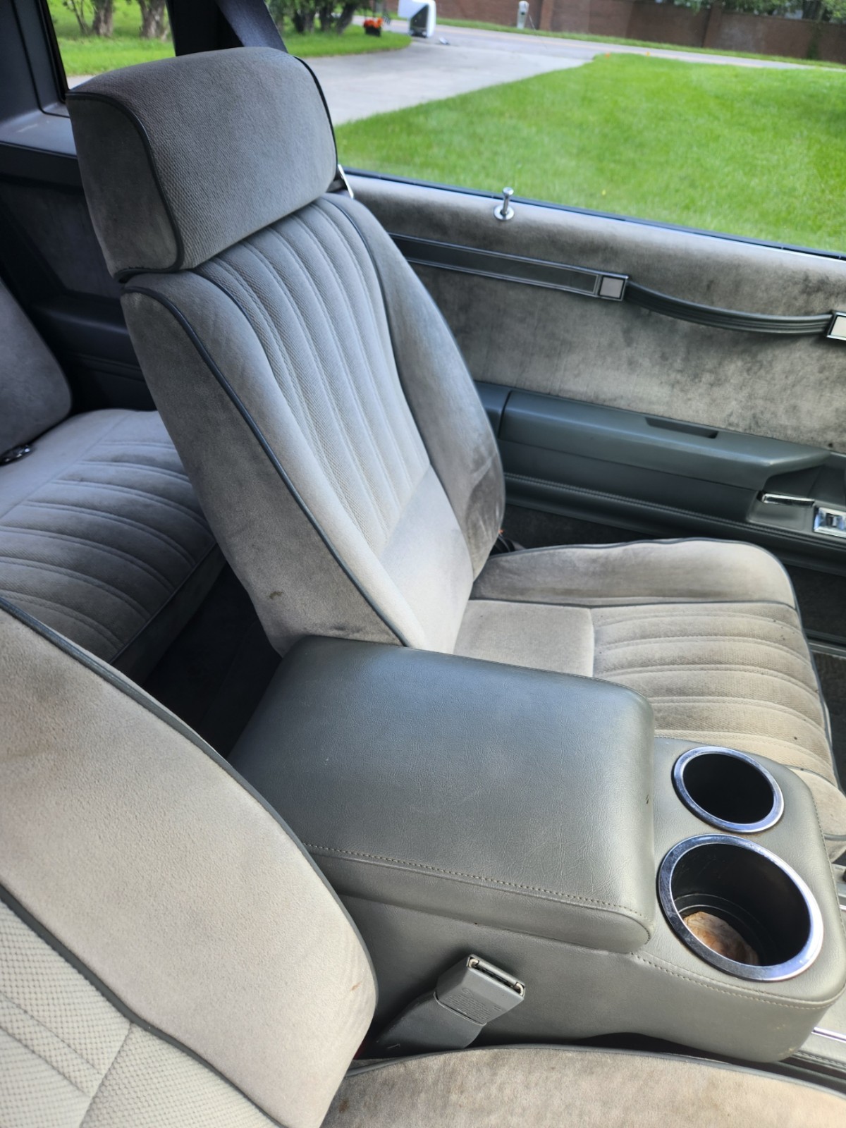 Buick-Regal-1987-Coupe-8