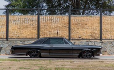 Buick-Riviera-1965-Coupe-1