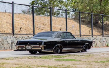 Buick-Riviera-1965-Coupe-2