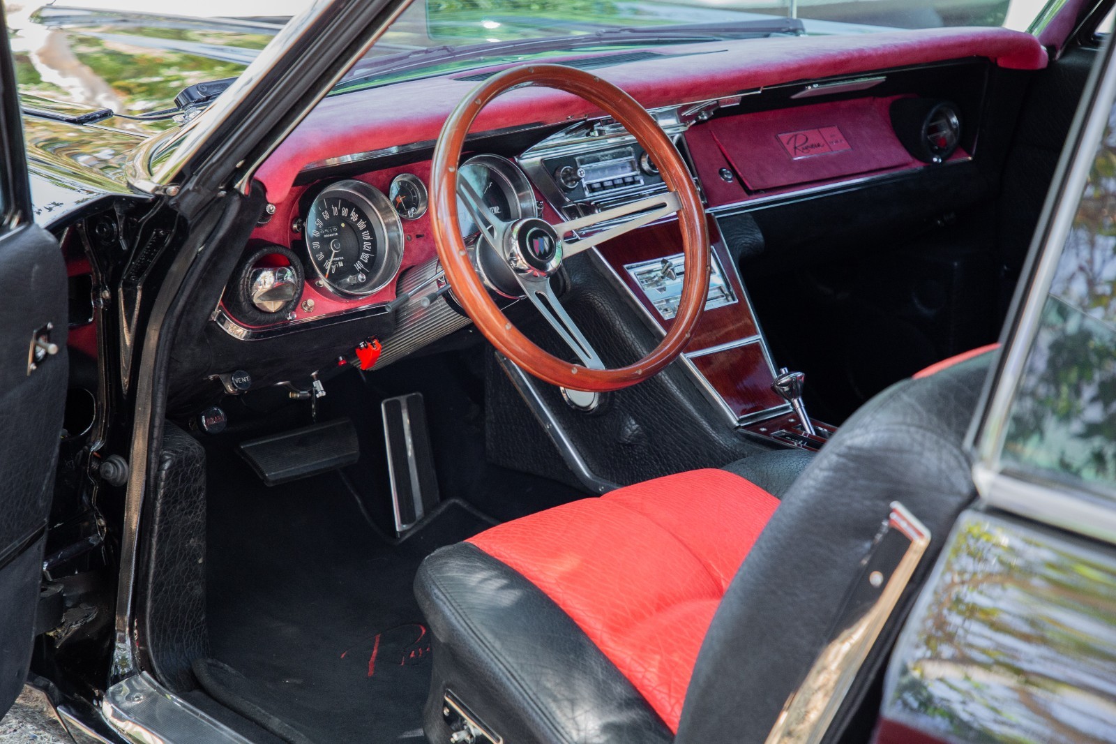 Buick-Riviera-1965-Coupe-26