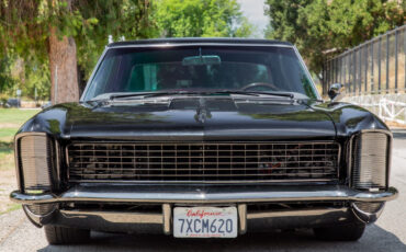 Buick-Riviera-1965-Coupe