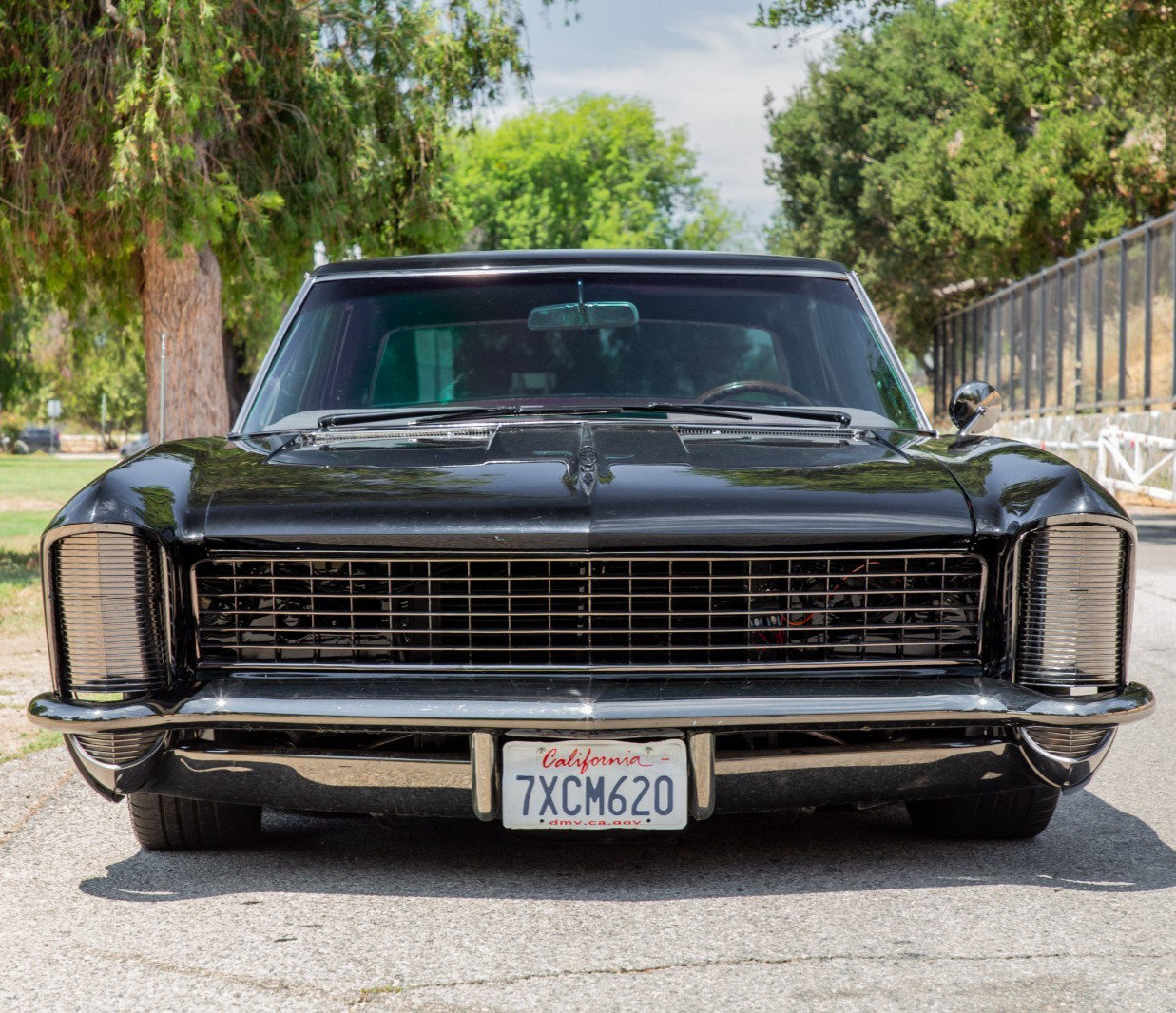Buick-Riviera-1965-Coupe