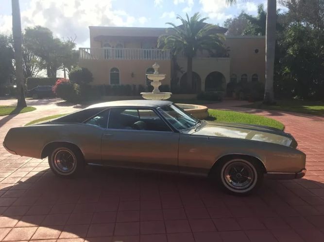 Buick-Riviera-1967-3