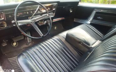 Buick-Riviera-1967-9