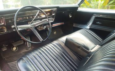 Buick-Riviera-1967-Green-3