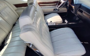 Buick-Riviera-1973-Coupe-10