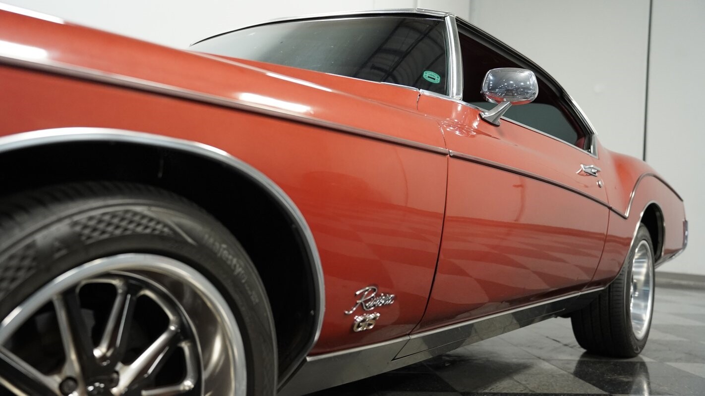 Buick-Riviera-1973-Coupe-18