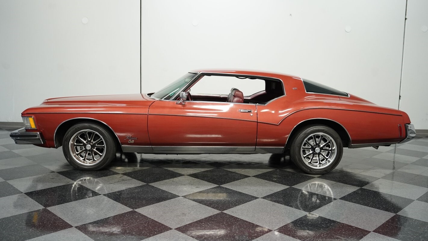 Buick-Riviera-1973-Coupe-2