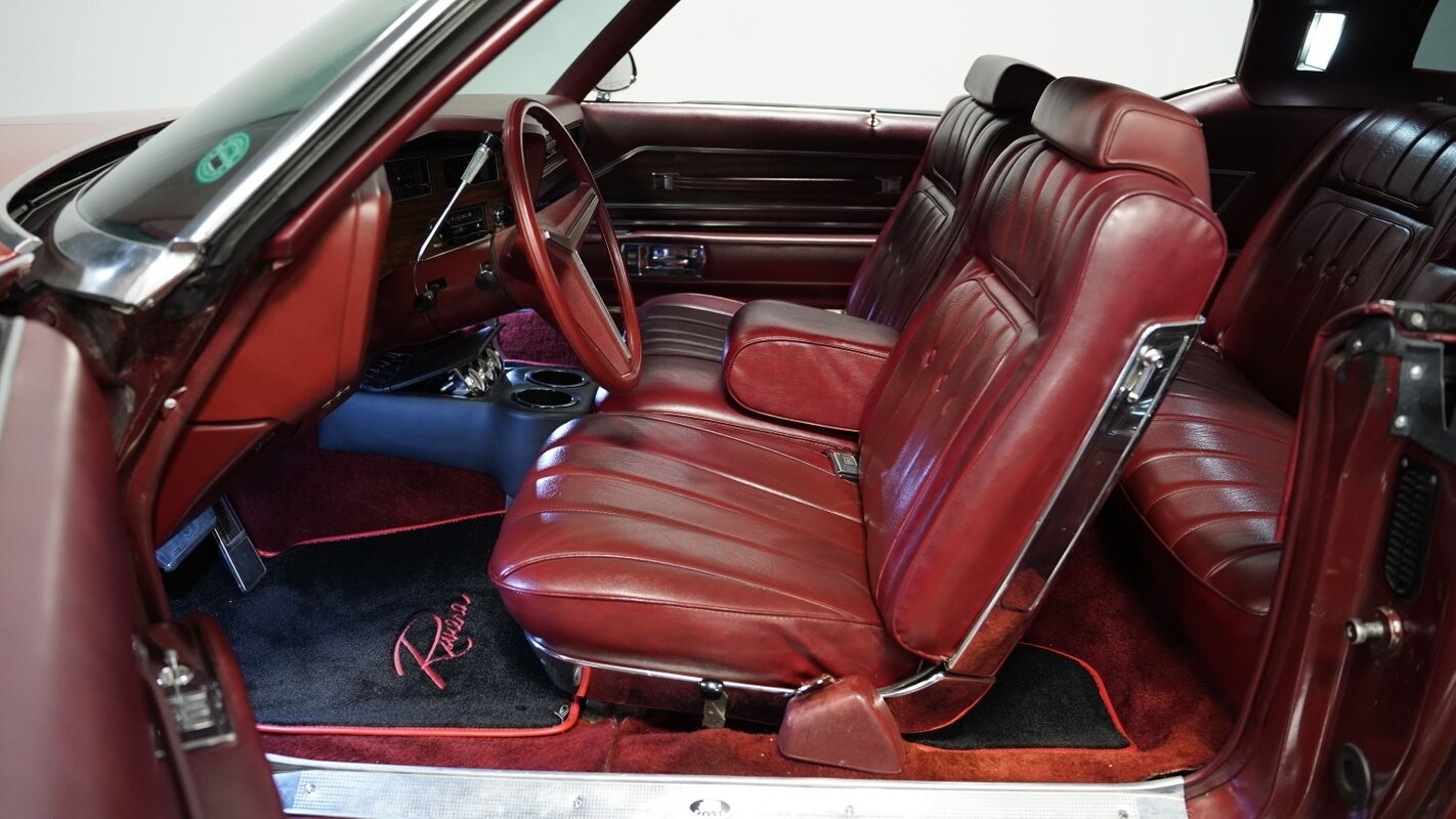 Buick-Riviera-1973-Coupe-29
