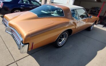 Buick-Riviera-1973-Coupe-3