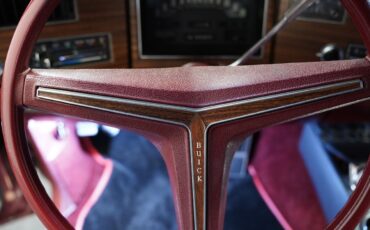 Buick-Riviera-1973-Coupe-30